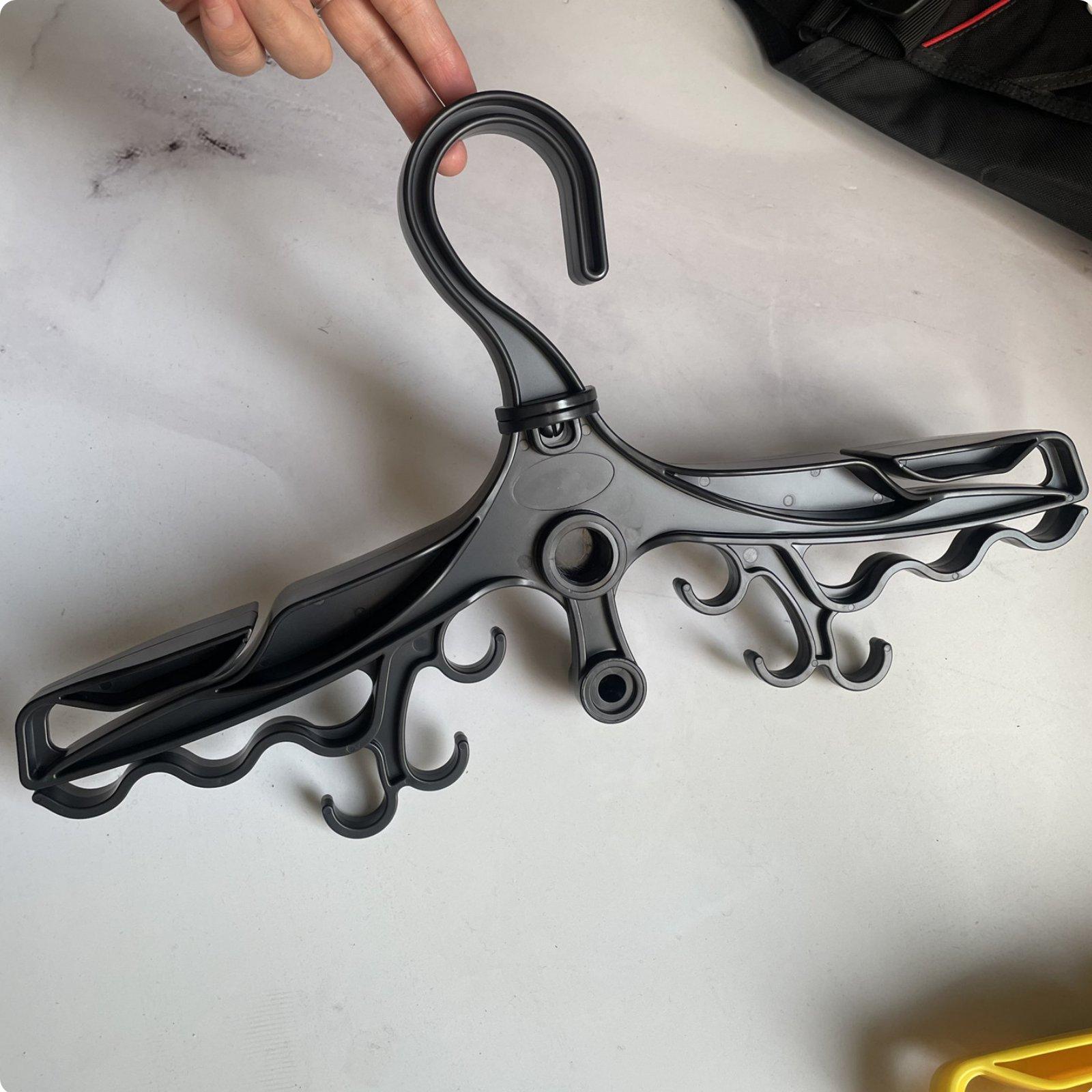 Plastic Diving Hanger with Eig - Aquatic Sports And Scuba recension och pris